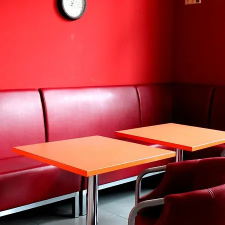 Hostel Younior-hotel