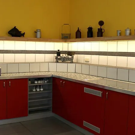 Younior-hotel Hostel *